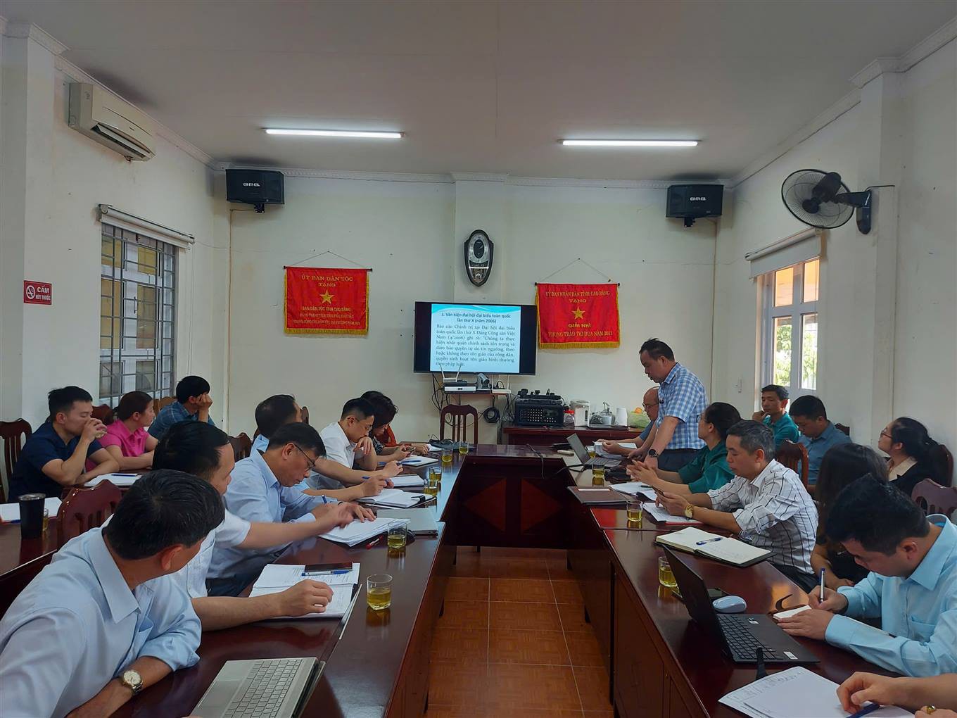 Chi bộ Sở Dân tộc và Tôn giáo tổ chức sinh hoạt chuyên đề năm 2025 học tập và làm theo tư tưởng, đạo đức, phong cách